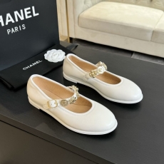 Chanel Low Shoes